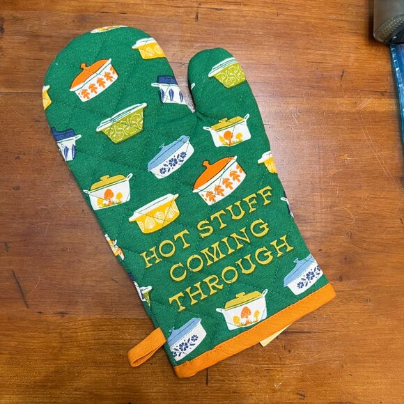 Paper‎ Source Hot Stuff Oven Mitt Green 100% Cotton Vintage Retro Style NWT - Picture 2 of 3